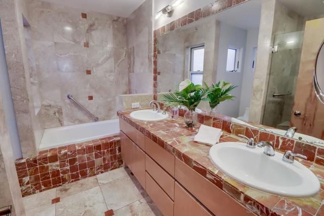 2318 Chalcedony St, San Diego CA: https://media.crmls.org/mediaz/a29cc5e2-d91e-4684-aa10-192ec4d64f66.jpg