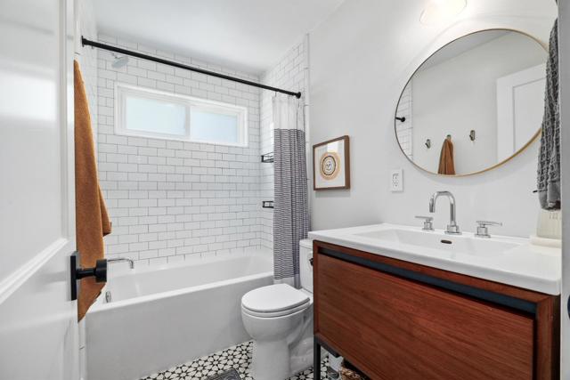 5090 Chiquita Way, Soquel CA: https://media.crmls.org/mediaz/a29e32c1-63e3-46d2-8e15-6f1ead6220d6.jpg