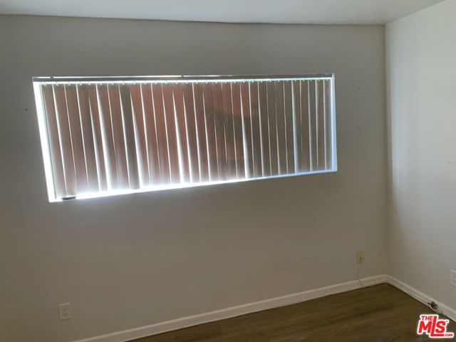 1522 Dixon Street, Glendale CA: https://media.crmls.org/mediaz/a2a04fbf-c976-4826-8a16-18d6acecaddb.jpg