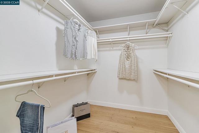 38 Sanders Ranch Rd, Moraga CA: https://media.crmls.org/mediaz/a2a06d51-cf7d-4c7d-93c7-40b4e18b2e48.jpg