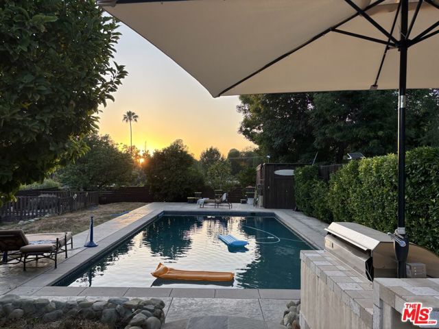 22491 Domingo Road, Woodland Hills CA: https://media.crmls.org/mediaz/a2a14e1a-c516-47d3-bc40-5081d8bddd38.jpg
