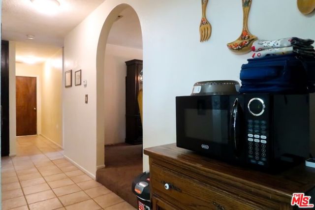 16065 Porter Avenue, Riverside CA: https://media.crmls.org/mediaz/a2a20dd8-3802-4f5b-8c57-a7925dea1c67.jpg