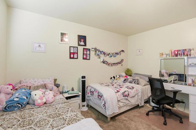 503 W Fox Court, Redwood City CA: https://media.crmls.org/mediaz/a2a34672-9031-4b00-b867-404b5311933c.jpg