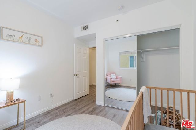 5521 Kester Avenue, Sherman Oaks CA: https://media.crmls.org/mediaz/a2a35a59-e0f8-4d08-9055-ffb5257333f1.jpg