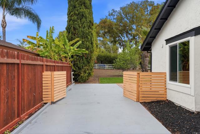 Detail Gallery Image 32 of 37 For 1203 Branding Iron Cir, Vista,  CA 92081 - 4 Beds | 3 Baths