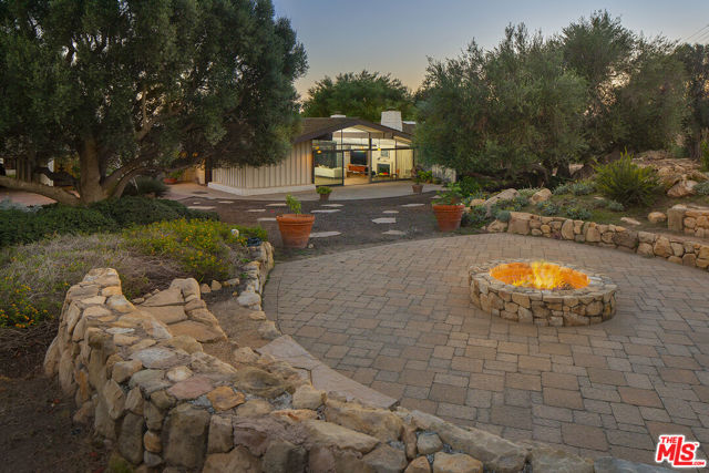 87 Vientos Road photo 26