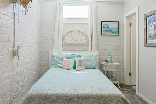 Detail Gallery Image 34 of 42 For 413 J St, Coronado,  CA 92118 - 1 Beds | 1 Baths