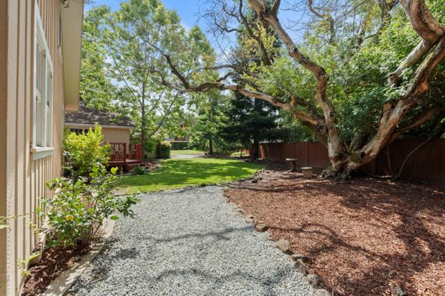 1690 Cordilleras Road, Redwood City CA: https://media.crmls.org/mediaz/a2a88aa8-de2d-47f9-988f-ac3e8771ec7f.jpg