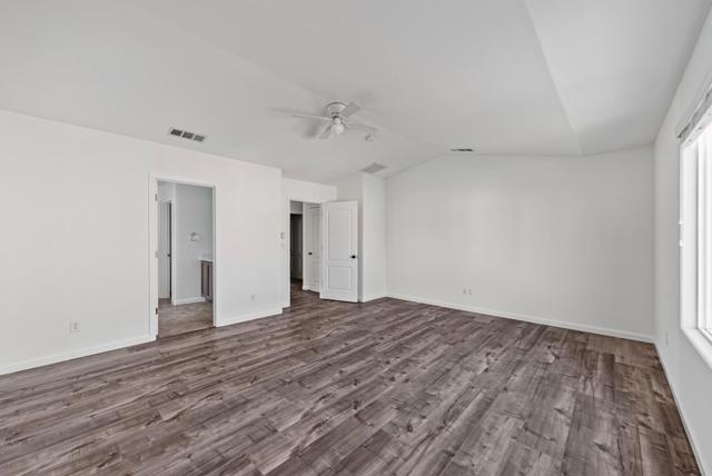 9748 Collie Way, Elk Grove CA: https://media.crmls.org/mediaz/a2ac89a7-601b-4411-9b12-037f8caf36c9.jpg