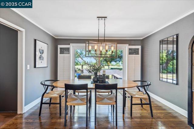 739 Devils Drop Ct, Richmond CA: https://media.crmls.org/mediaz/a2ad41b3-33ae-4f85-a229-2e5357d73b8f.jpg