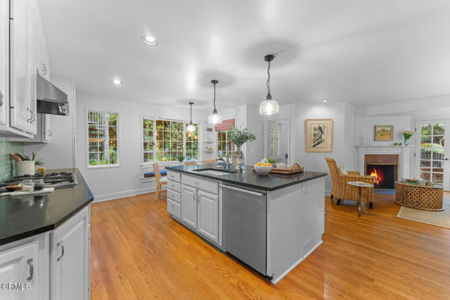 Detail Gallery Image 18 of 67 For 855 Old Mill Rd, Pasadena,  CA 91108 - 3 Beds | 3/1 Baths