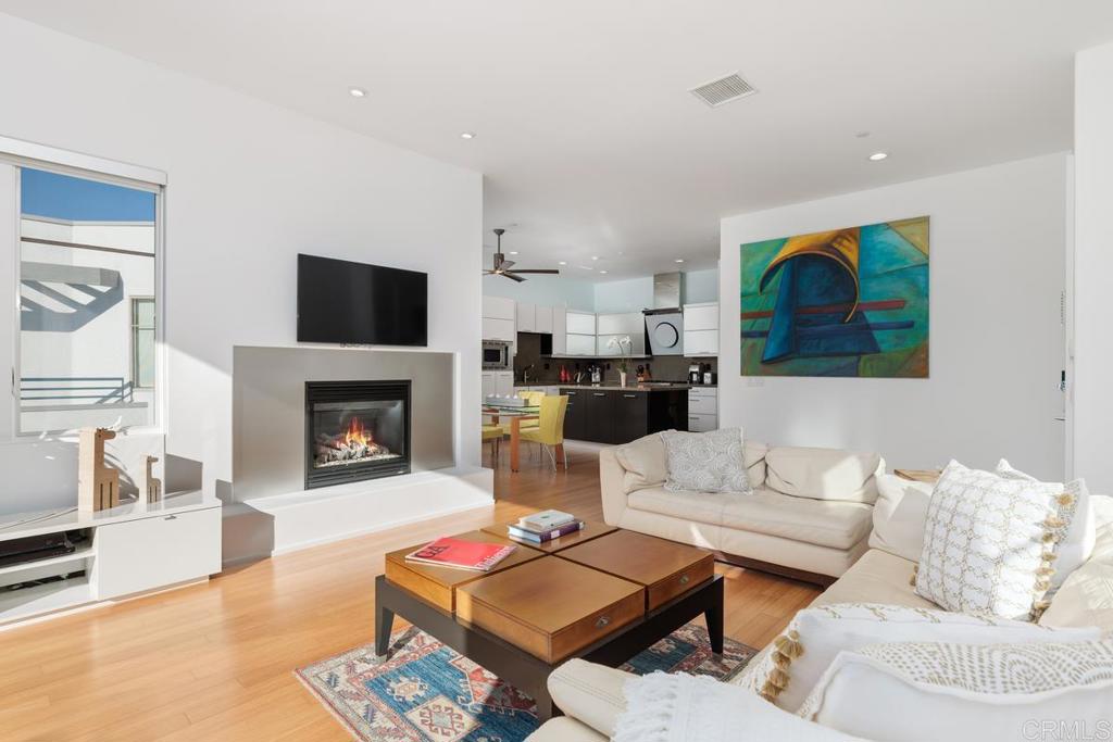 601 Stratford Ct - photo 8