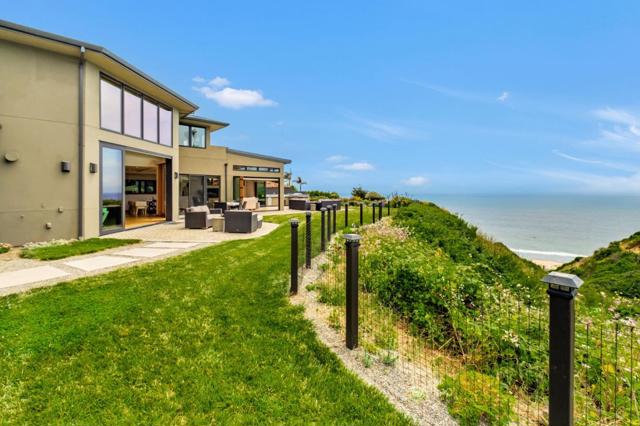 616 Bayview Drive, Aptos CA: https://media.crmls.org/mediaz/a2aedc64-dbd9-4303-bc6d-2a45c67544f2.jpg