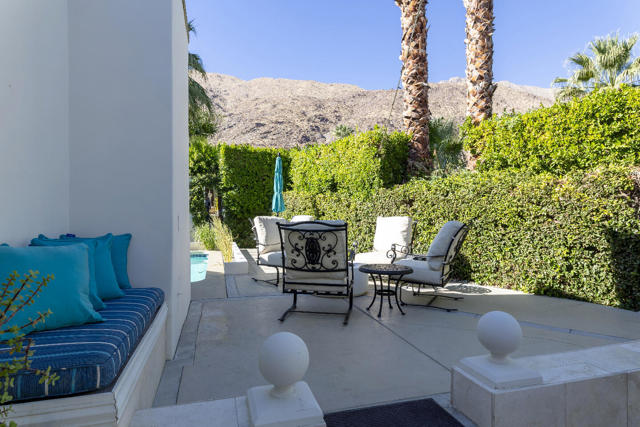 1755 S Mesa Drive, Palm Springs, CA 92264