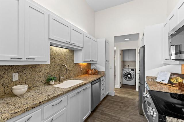 614 Portofino Lane, Foster City CA: https://media.crmls.org/mediaz/a2b04b33-74f4-425b-a4b0-03baa895c939.jpg