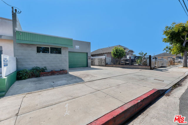  Commercial for Sale in Hawthorne, California