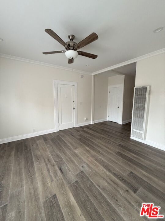 5522 Sierra Vista Avenue, Los Angeles CA: https://media.crmls.org/mediaz/a2b1a2df-27d8-4690-8211-9527175d03c7.jpg