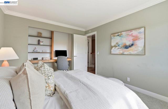 Image 27 of 40 For 2481 Palmira Pl