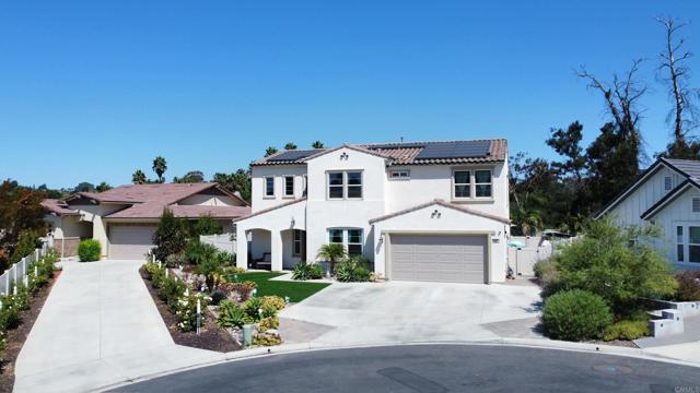 Detail Gallery Image 5 of 49 For 1564 Manzanita Hollow, Vista,  CA 92084 - 5 Beds | 4 Baths