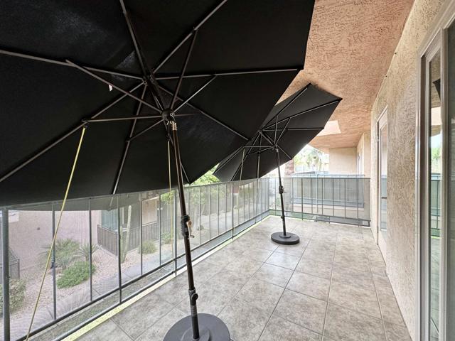 400 N Sunrise Way, Palm Springs CA: https://media.crmls.org/mediaz/a2b57e1f-e7a1-4473-bf0d-13a436ffc347.jpg
