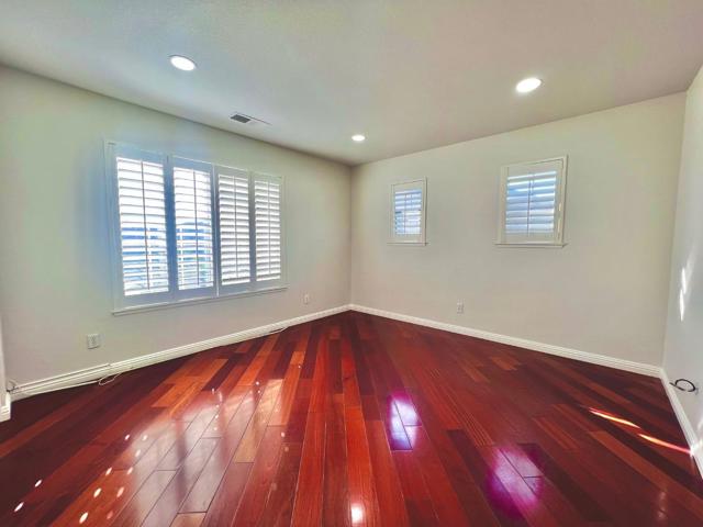 1623 Sawgrass Drive, San Jose CA: https://media.crmls.org/mediaz/a2b605d8-a2de-4e14-b246-2c3e28a9ffe9.jpg