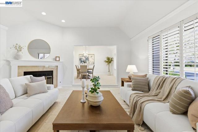 Image 7 of 60 For 5212 Blackhawk Dr