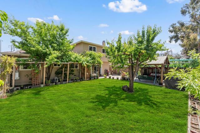 455 S Park Victoria Drive, Milpitas CA: https://media.crmls.org/mediaz/a2b7c6c4-d6b4-41b2-937a-b83728250293.jpg