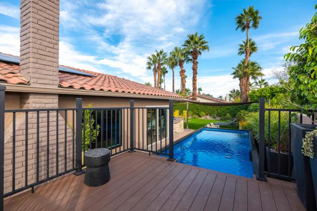 1289 E Caleta Way, Palm Springs CA: https://media.crmls.org/mediaz/a2b8b081-2e41-4120-8cf3-cad94899d034.jpg
