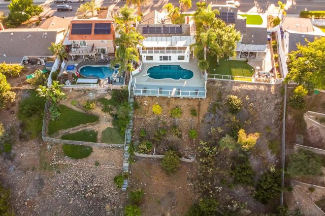 7232 Margerum Ave, San Diego CA: https://media.crmls.org/mediaz/a2b8efc5-7a0c-40b9-85c5-d6b1ec9dca28.jpg