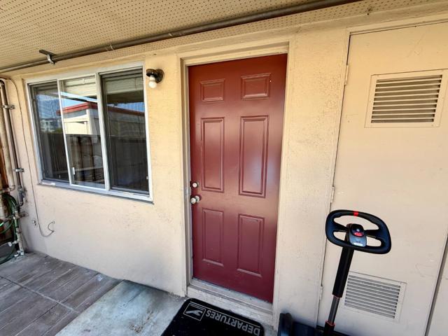 1576 Marina Court, San Mateo CA: https://media.crmls.org/mediaz/a2b9703e-2446-4795-9f75-2bff9959bfcf.jpg