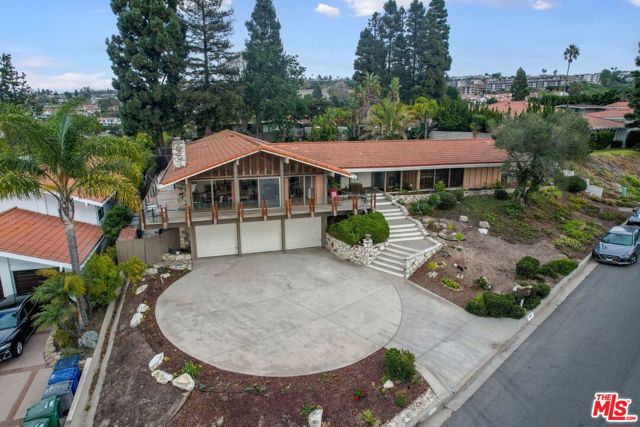 6847 Crest Road, Rancho Palos Verdes, California 90275, 4 Bedrooms Bedrooms, ,3 BathroomsBathrooms,Residential,Sold,Crest,25498791