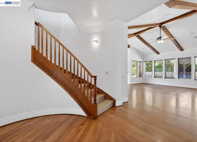 Image 4 of 60 For 920 Happy Valley Rd