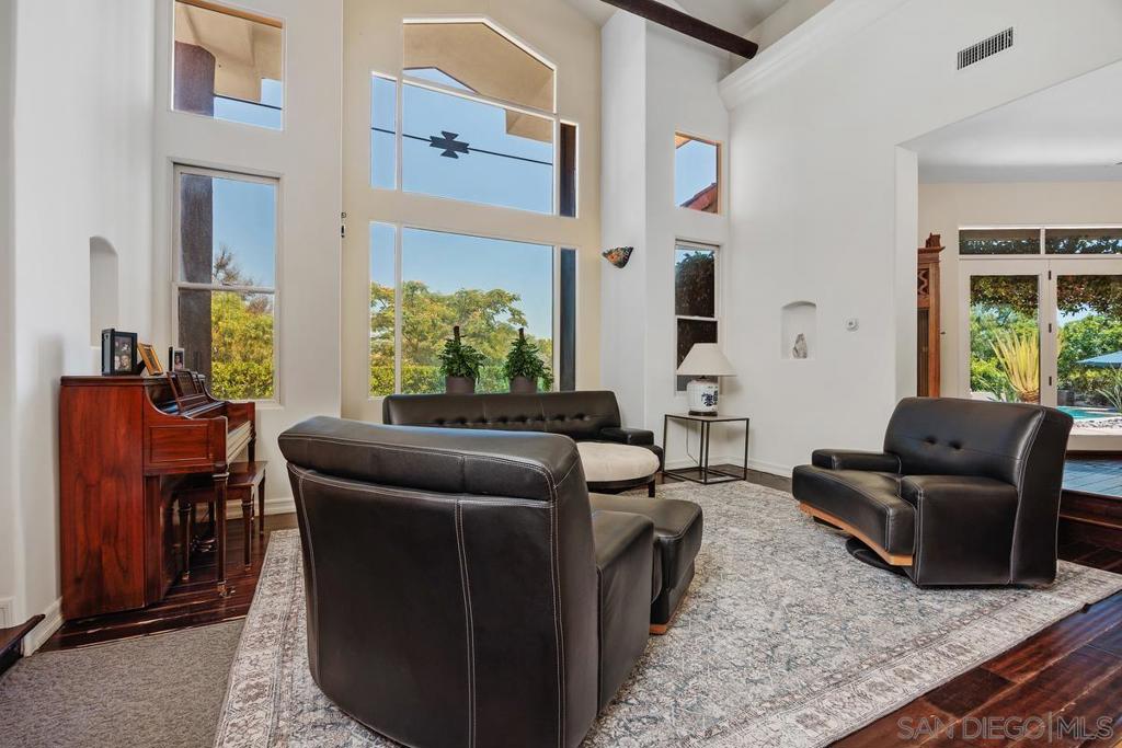 MLS #250035645SD image #10