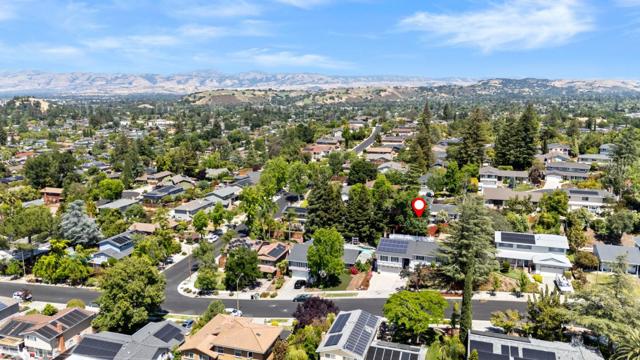 6192 Franciscan Way, San Jose CA: https://media.crmls.org/mediaz/a2bd0bed-d583-432d-af1e-121af5d8b178.jpg