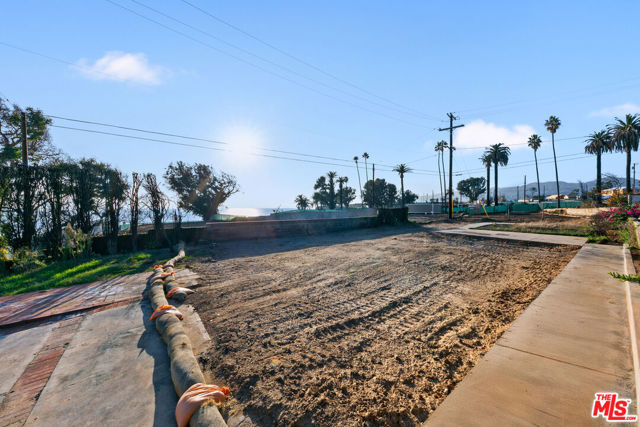 Drew Fenton | 321 Lombard Avenue Pacific Palisades CA | MLS: 7486774 Drew Fenton | 321 Lombard Avenue Pacific Palisades CA | MLS: 7486774