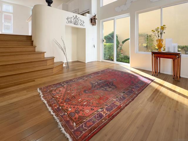 12654 Carmel Country Rd, San Diego CA: https://media.crmls.org/mediaz/a2bd7cb0-d0ec-4f82-be4e-a2b812becec6.jpg