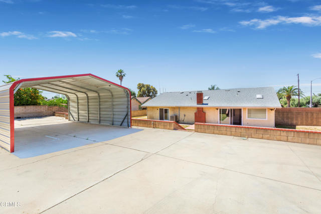 13716 Herrick Avenue, Sylmar CA: https://media.crmls.org/mediaz/a2bd8d14-2c12-4add-a12e-6d3ff4a20410.jpg