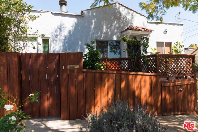 802 Dillon Street, Los Angeles, California 90026, ,Multi-Family,For Sale,Dillon,21702482