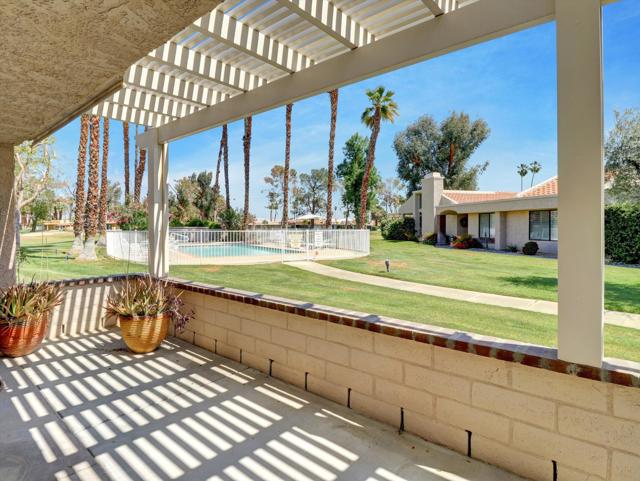 35738 Calle Montigo, Cathedral City CA: https://media.crmls.org/mediaz/a2bfc065-d96b-45c4-b810-0db7182bfba1.jpg