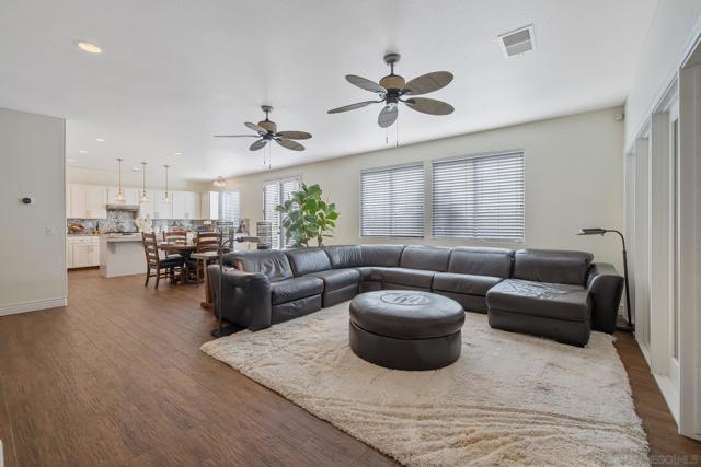 Image 26 of 69 For 2415 Oak Grove Ct