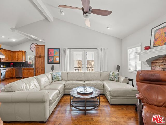 520 Elena Avenue, Redondo Beach, California 90277, 4 Bedrooms Bedrooms, ,2 BathroomsBathrooms,Residential,For Sale,Elena,25537523