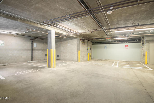 Detail Gallery Image 44 of 45 For 11961 Darlington Ave #3,  Los Angeles,  CA 90049 - 4 Beds | 3 Baths