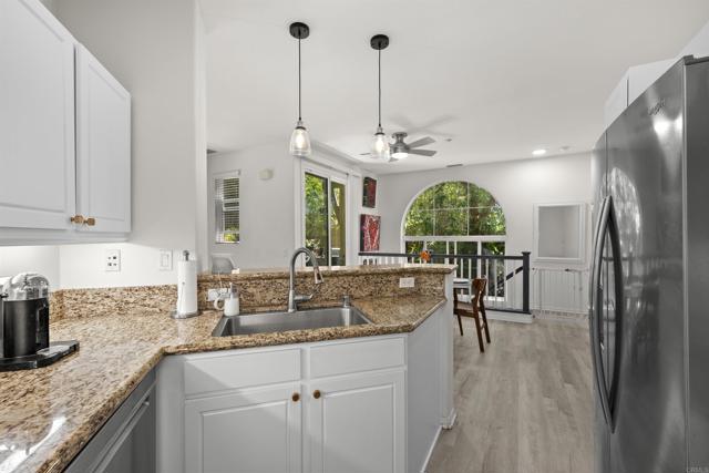 7715 El Cajon Boulevard, La Mesa CA: https://media.crmls.org/mediaz/a2c13d29-df76-4e76-8322-d98c1b0a8a6d.jpg