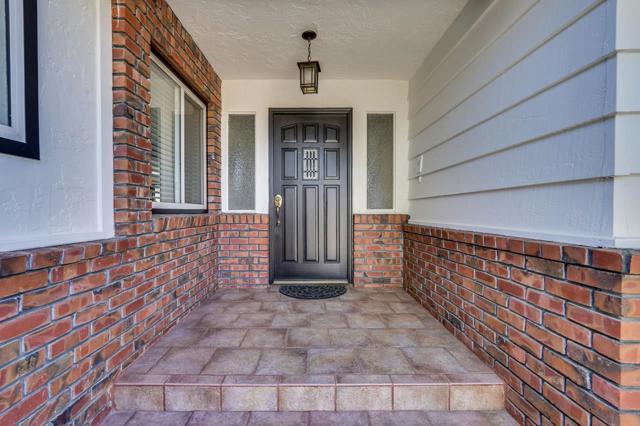 1592 Chambers Drive, San Jose CA: https://media.crmls.org/mediaz/a2c1aca1-bbf7-43d5-a612-16060edf5fe8.jpg