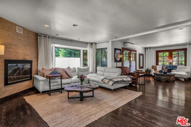 Photo of 805 Malibu Meadows Drive, Calabasas, CA 91302