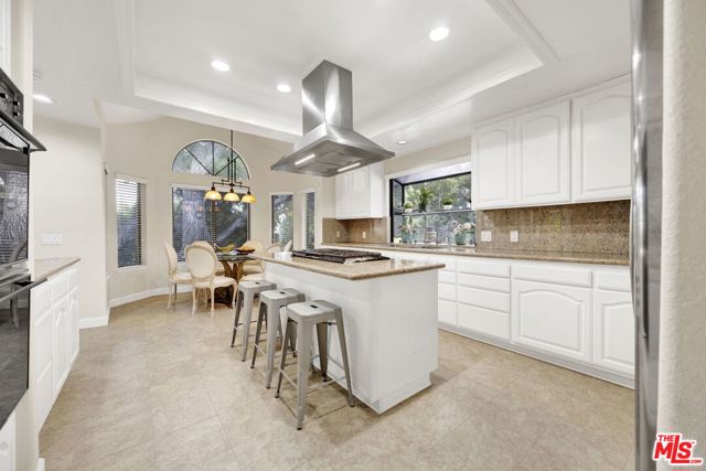2200 Shenandoah Lane, Glendora CA: https://media.crmls.org/mediaz/a2c1faff-e7a9-463f-980b-a0302a116710.jpg