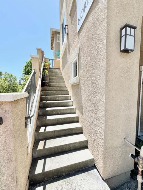 504 Tower Hill Avenue, San Jose CA: https://media.crmls.org/mediaz/a2c388f2-e121-46a6-bd74-59018e7776f2.jpg