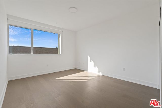 1345 Havenhurst Drive, West Hollywood CA: https://media.crmls.org/mediaz/a2c42517-042f-4169-8915-e7abfd83f700.jpg