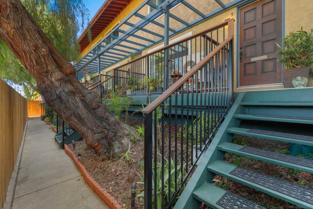 3052 Macaulay St, San Diego, California 92106, 2 Bedrooms Bedrooms, ,2 BathroomsBathrooms,Condominium,For Sale,Macaulay St,250020041SD