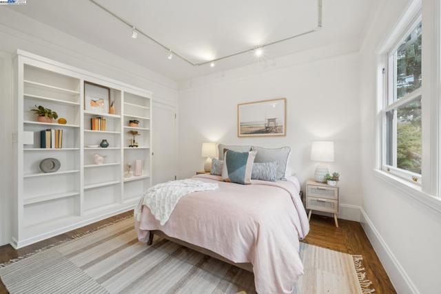 Image 36 of 51 For 1149 Amador Avenue